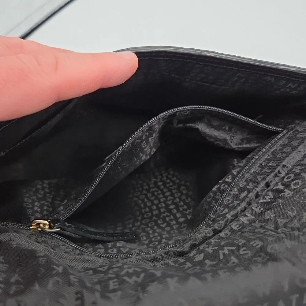 Kate Spade New York Miri Chester Street Women's Handbag - Black Crossbody